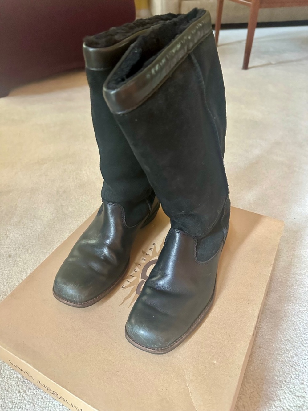 UGG Australia Brookfield Tall 5594 Black Shearling Boots – Women’s 7